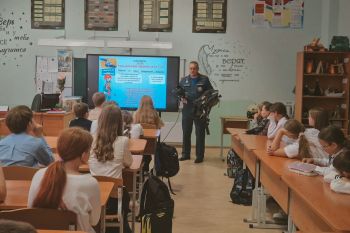 Безопасность начинается с подготовки: курсанты и сотрудники Уральского института ГПС МЧС России провели уроки ко Дню гражданской обороны Безопасность начинается с подготовки: курсанты и сотрудники Уральского института ГПС МЧС России провели уроки ко Дню гражданской обороны
