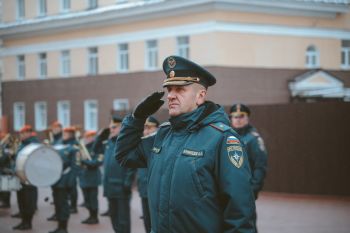 В институте прошло торжественное построение, посвященное Дню гражданской обороны и Дню учителя