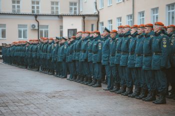 В институте прошло торжественное построение, посвященное Дню гражданской обороны и Дню учителя