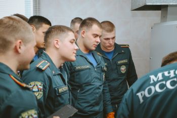 В Уральском институте ГПС МЧС России прошла лабораторная работа по оценке пожароопасных свойств строительных материалов В Уральском институте ГПС МЧС России прошла лабораторная работа по оценке пожароопасных свойств строительных материалов