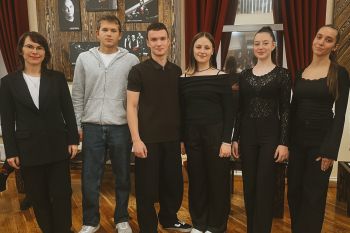 Студенты факультета управления и комплексной безопасности побывали на спектакле «Дракула» в Свердловском театре драмы Студенты факультета управления и комплексной безопасности побывали на спектакле «Дракула» в Свердловском театре драмы