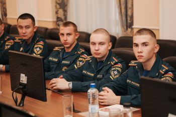 В Уральском институте ГПС МЧС России прошел II Всероссийский научно‑практический форум «Психологические аспекты безопасности» В Уральском институте ГПС МЧС России прошел II Всероссийский научно‑практический форум «Психологические аспекты безопасности»