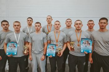 Спортсмены института показали достойные результаты на турнире по гиревому спорту Спортсмены института показали достойные результаты на турнире по гиревому спорту