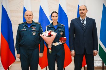 Министр МЧС России Александр Куренков провел награждение личного состава в Уральском институте ГПС МЧС России Министр МЧС России Александр Куренков провел награждение личного состава в Уральском институте ГПС МЧС России