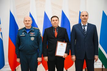 Министр МЧС России Александр Куренков провел награждение личного состава в Уральском институте ГПС МЧС России Министр МЧС России Александр Куренков провел награждение личного состава в Уральском институте ГПС МЧС России