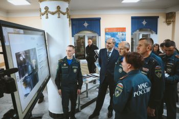 Губернатор Свердловской области впервые посетил Уральский институт ГПС МЧС России Губернатор Свердловской области впервые посетил Уральский институт ГПС МЧС России