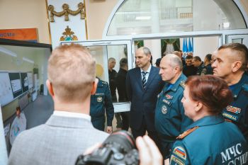 Губернатор Свердловской области впервые посетил Уральский институт ГПС МЧС России Губернатор Свердловской области впервые посетил Уральский институт ГПС МЧС России