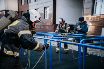 В институте определили победителей конкурса «Лучшее звено газодымозащитной службы»