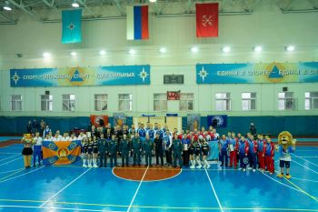 Сборная Уральского института ГПС МЧС России — чемпион Спартакиады по мини-футболу