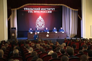 Руководство института встретилось со студентами вуза Руководство института встретилось со студентами вуза