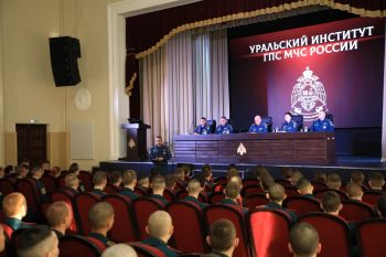 Руководство института встретилось со студентами вуза Руководство института встретилось со студентами вуза