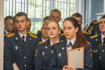 Выпускники института приступили к исполнению служебных обязанностей