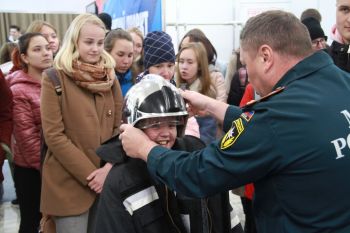 Личный состав института принимает участие в специализированной выставке «STOPFIRE-2019»