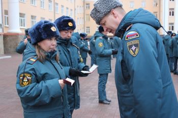 Строевой смотр зимней формы одежды