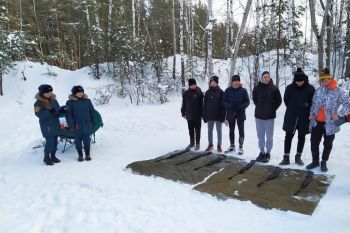 Для учащихся школ Ленинского района Екатеринбурга проведена военно-спортивная игра «Сильные духом - 2020»