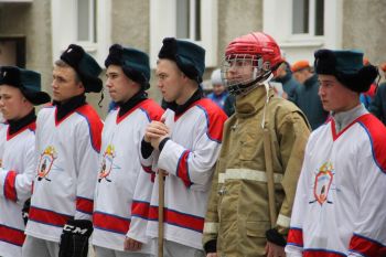 Метлохоккей и медные трубы -  как прошли выходные у курсантов