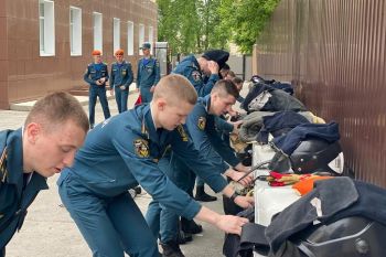 Боевое развертывание, соревнования по волейболу и баскетболу, викторина и квест – чем запомнились выходные в институте