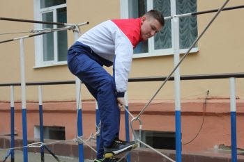 Боевое развертывание, соревнования по волейболу и баскетболу, викторина и квест – чем запомнились выходные в институте