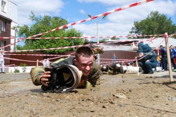 В институте прошла «Гонка героев» и женский пожарный кроссфит 