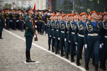 Парадные расчёты Уральского института ГПС МЧС России стали участниками военного парада Победы