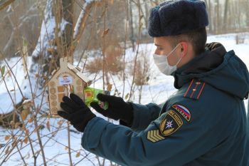 Курсанты и студенты совершили 10 000 добрых дел в честь Дня добровольца