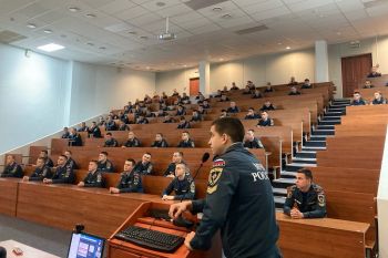 Метлохоккей вернулся в план выходного дня курсантов