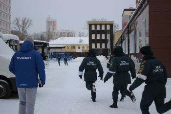 Тематические беседы, спортивные состязания и военно-патриотические игры проведены для курсантов института