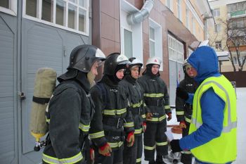 На территории Уральского института ГПС МЧС России проведены соревнования по профессиональному мастерству