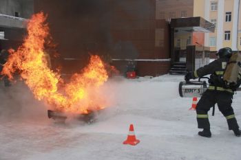 В Уральском институте ГПС МЧС России проведены пожарно-тактические соревнования 