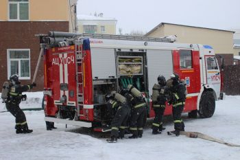 В Уральском институте ГПС МЧС России проведены пожарно-тактические соревнования 